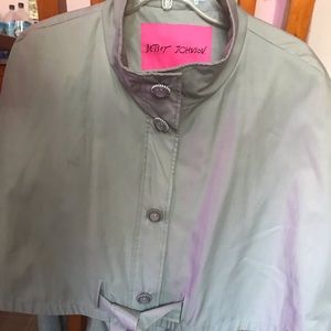 Betsy Johnson short raincoat with cape